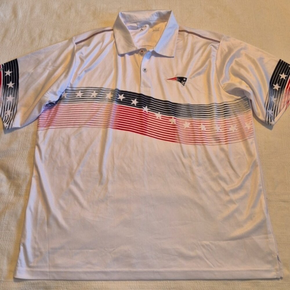 Antigua men's size XL  Patriots white polo shirt red and blue design, defect